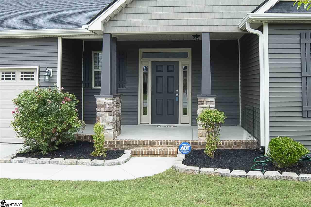 712 Chartwell Drive Greer, SC 29650 - Photo 2 of 23 Gallery Image 2