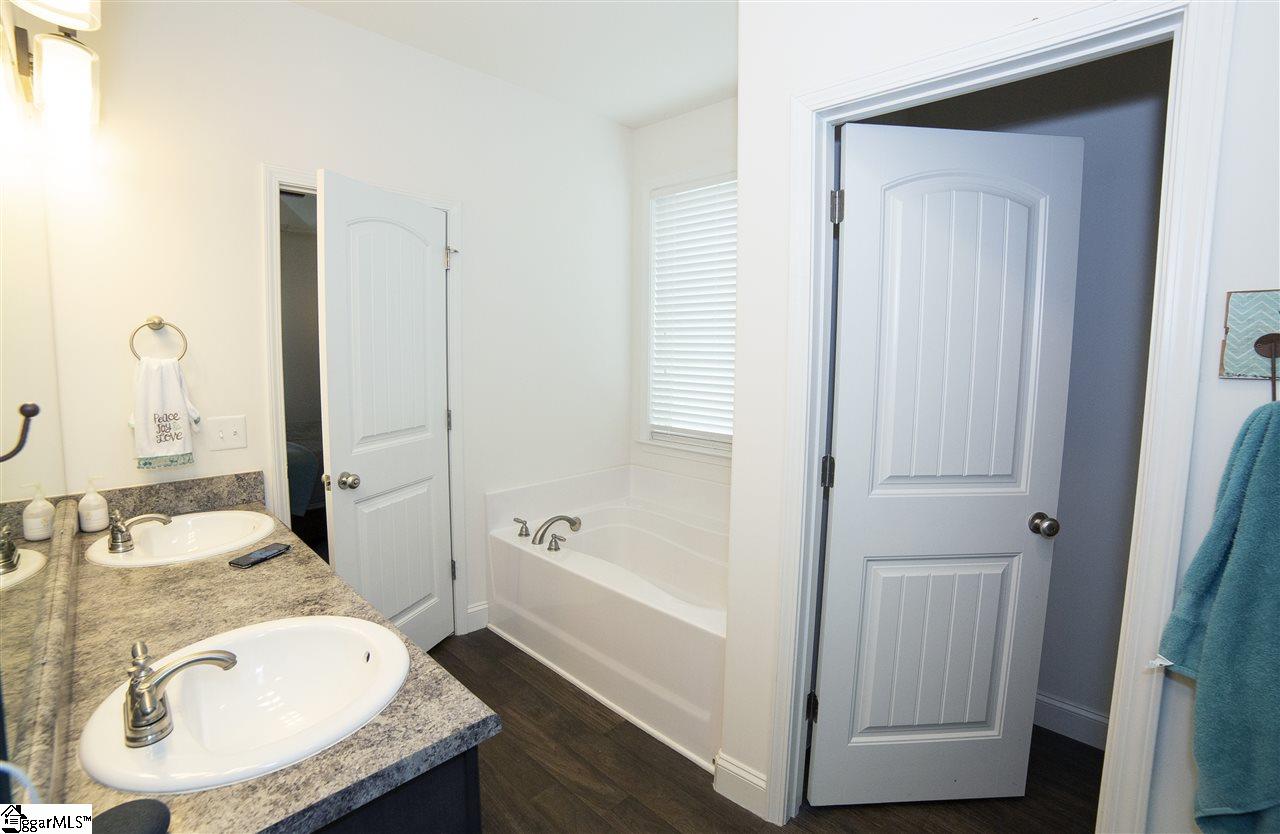 712 Chartwell Drive Greer, SC 29650 - Photo 12 of 23 Gallery Image 12