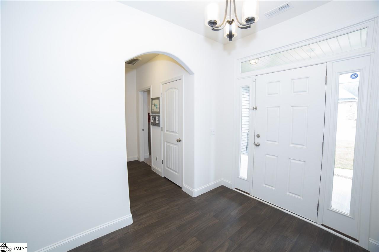 712 Chartwell Drive Greer, SC 29650 - Photo 4 of 23 Gallery Image 4