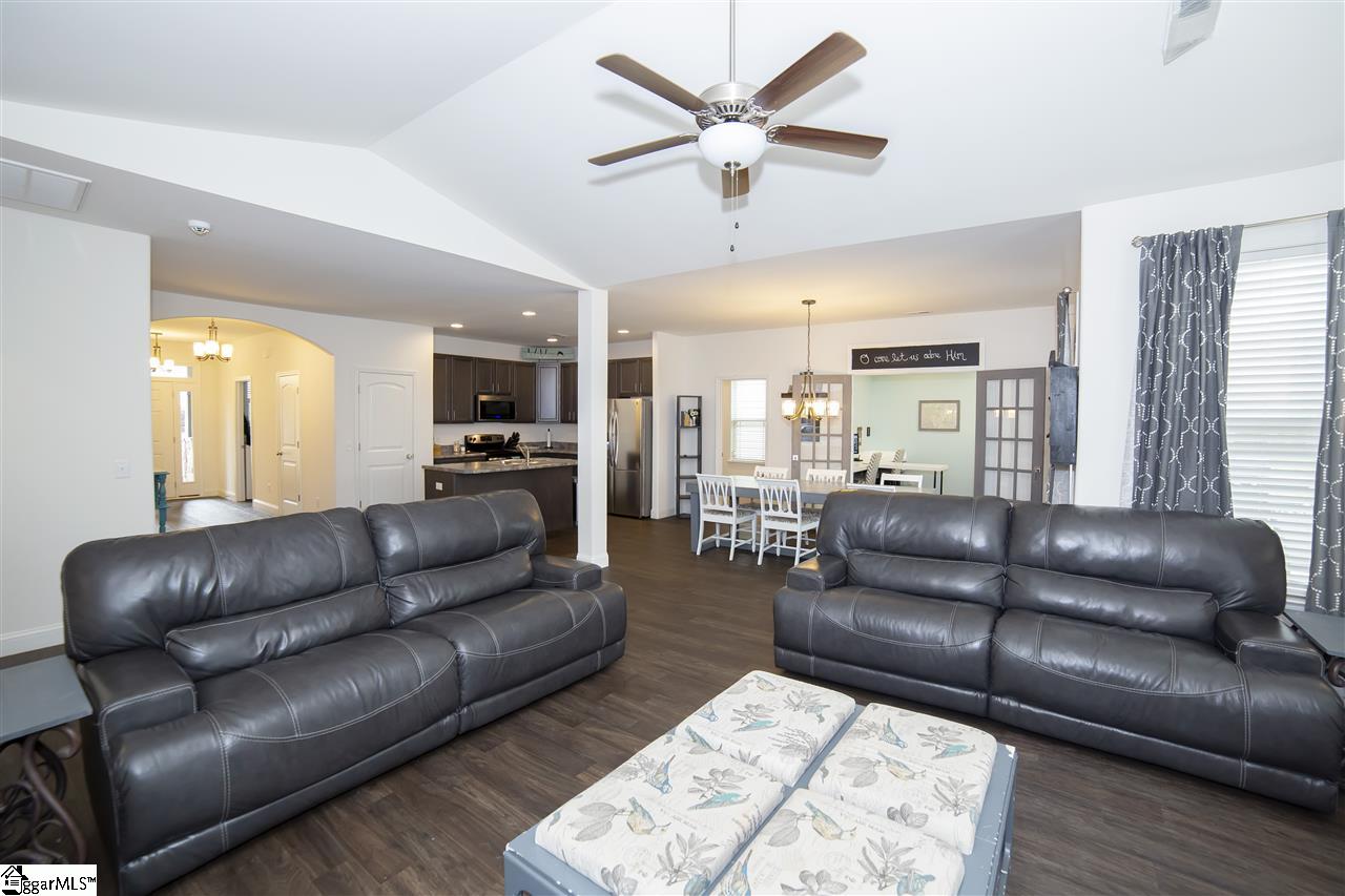 712 Chartwell Drive Greer, SC 29650 - Photo 5 of 23 Gallery Image 5