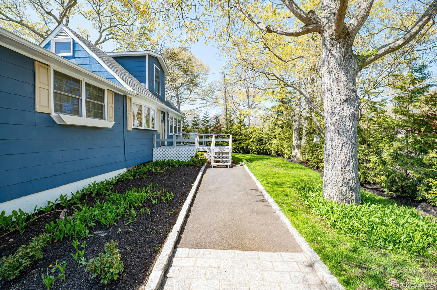 48 Springville Road Hampton Bays, NY 11946 - Photo 9 of 46