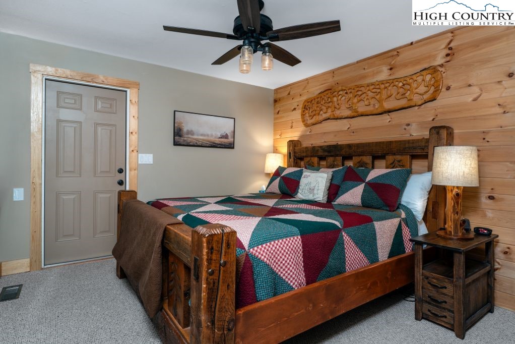 25 Red Oak Road Newland, NC 28657 - Photo 34 of 45 a bed room with a bed and a window