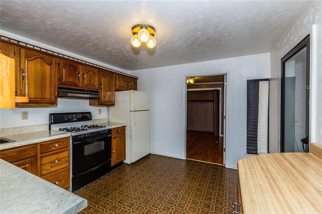 1007 Lake Street McKees Rocks, PA 15136 - Photo 11 of 22