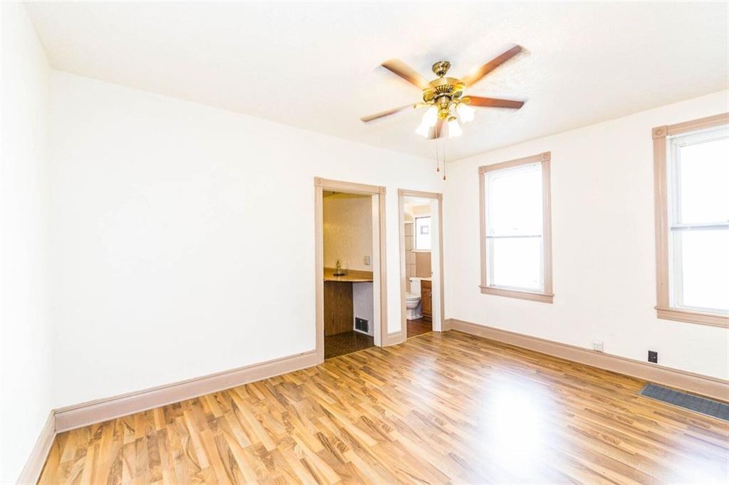 1007 Lake Street McKees Rocks, PA 15136 - Photo 4 of 22