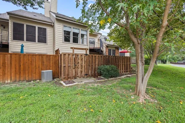 $205,000 | 106 Summer Pl Circle, Pottsboro, TX 75076