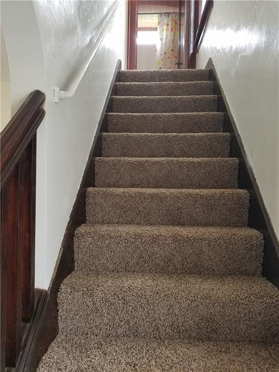 312 Trimble Street Carnegie, PA 15106 - Photo 8 of 15 a view of entryway