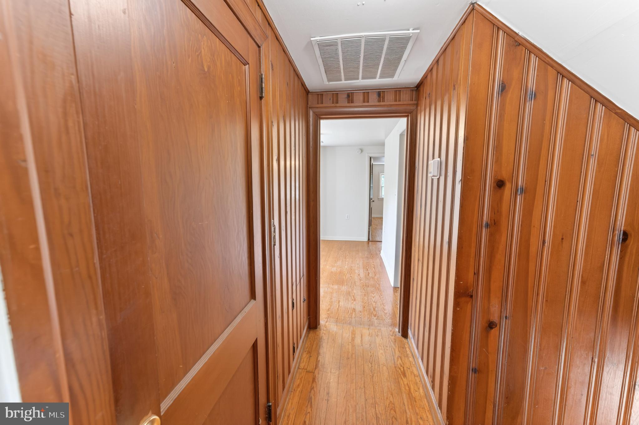 28266 Riverside Drive Salisbury, MD 21801 - Photo 33 of 79 Hallway leading to bedrooms