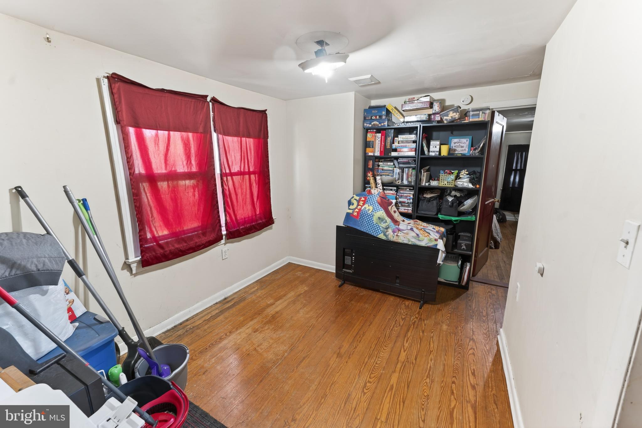 28266 Riverside Drive Salisbury, MD 21801 - Photo 34 of 72 Upstairs hall flex space