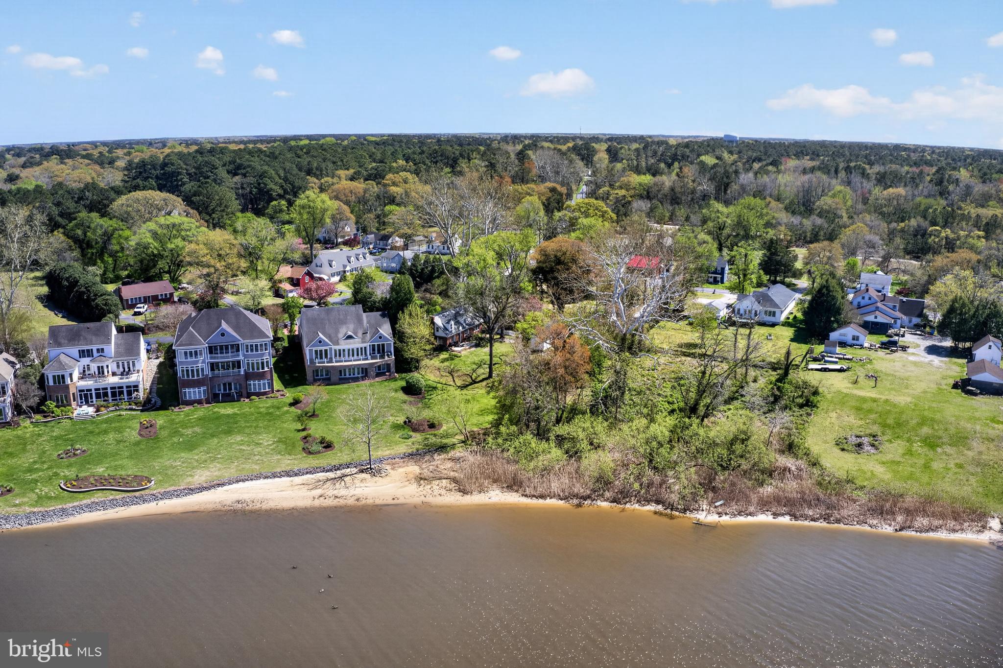 28266 Riverside Drive Salisbury, MD 21801 - Photo 5 of 72 25 feet of YOUR VERY OWN BEACH!