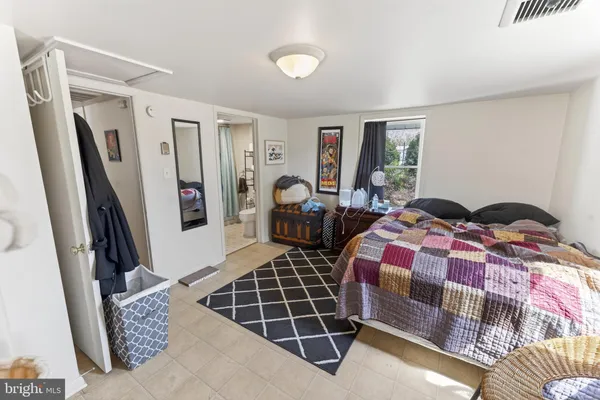$525,000 | 28266 Riverside Drive, Salisbury, MD 21801