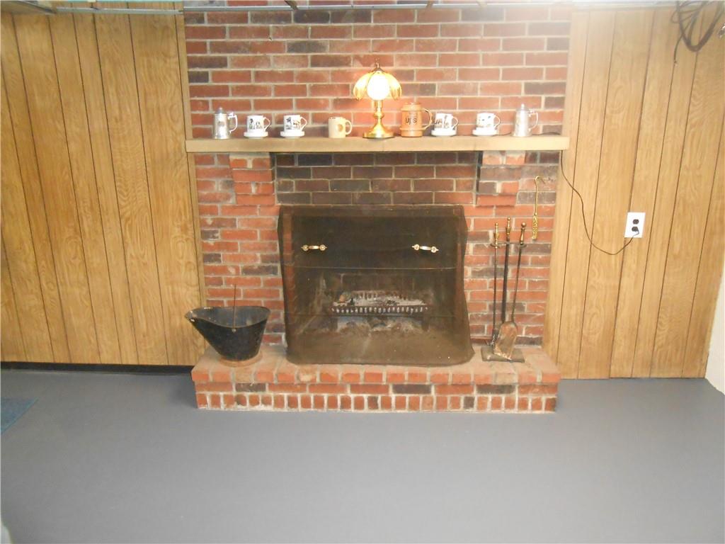704 New Texas Road Pittsburgh, PA 15239 - Photo 25 of 26 Gallery Image 25
