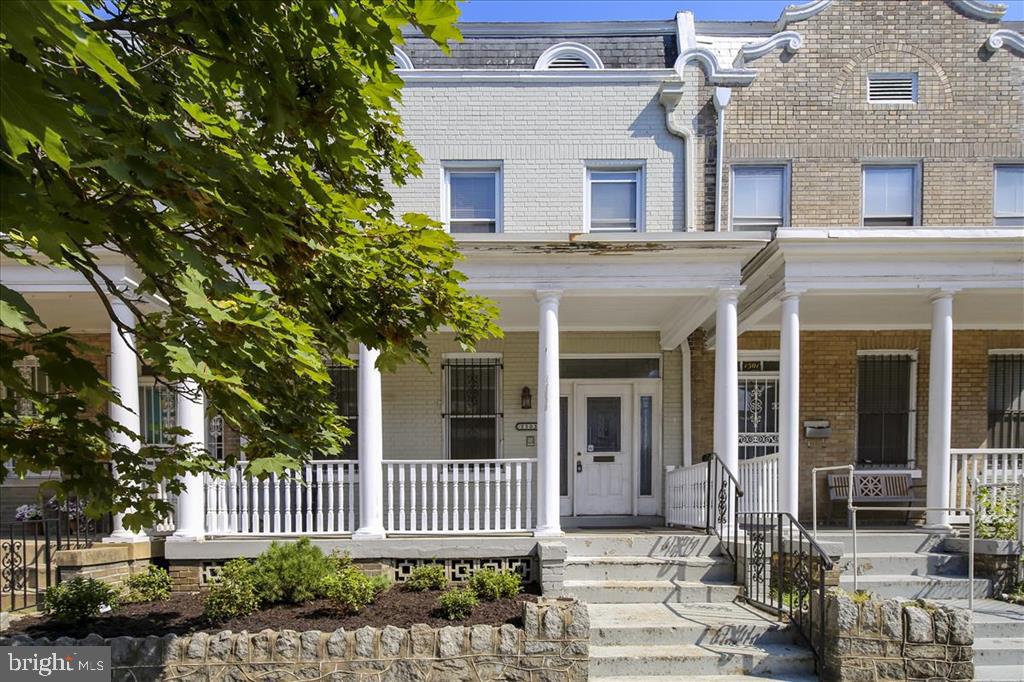 1503 Harvard Street Northwest Washington, DC 20009 - Photo 17 of 50