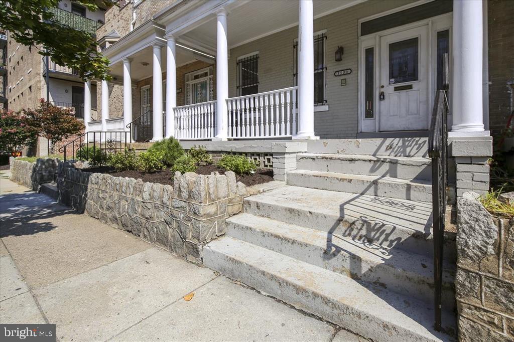 1503 Harvard Street Northwest Washington, DC 20009 - Photo 18 of 50