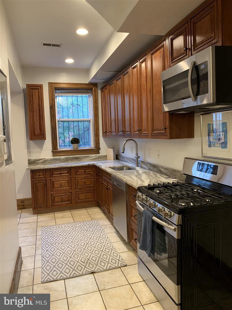 1503 Harvard Street Northwest Washington, DC 20009 - Photo 10 of 50