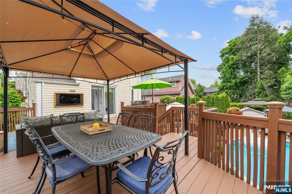 15 Valley Road Nutley, NJ 07110 - Photo 39 of 44