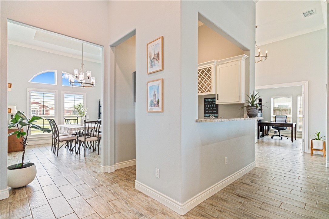 4041 Ranch Lake Drive Corpus Christi, TX 78413 - Photo 9 of 40