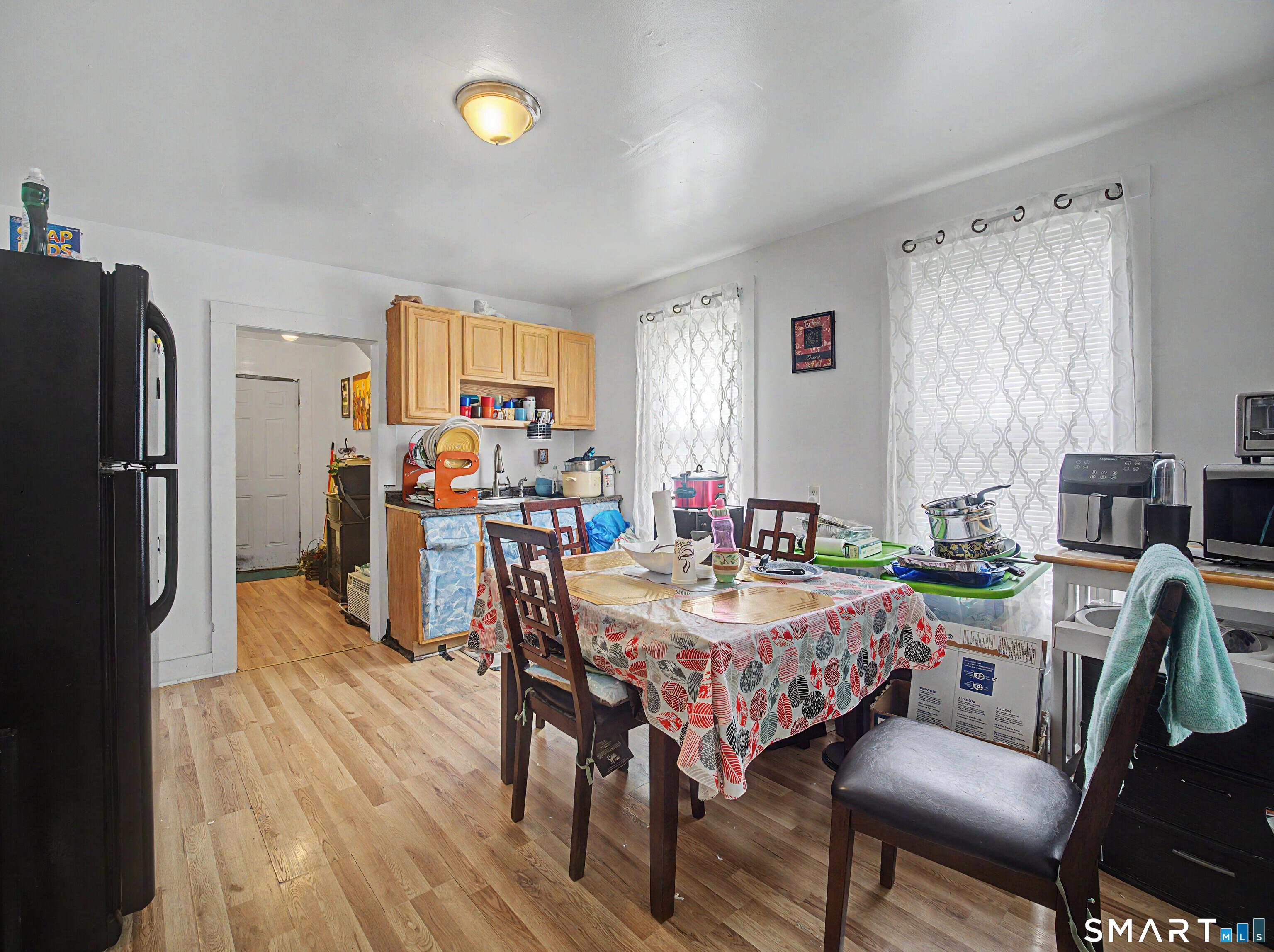 319 Carroll Avenue Bridgeport, CT 06607 - Photo 11 of 40 a view of a dining room with furniture