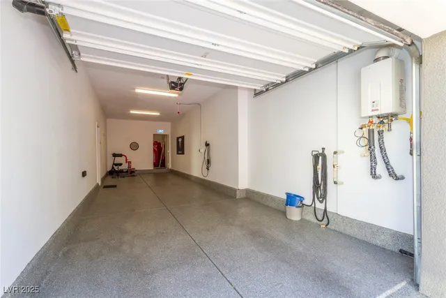 $397,000 | 11257 Rainbow Peak Avenue, Unit 211, Las Vegas, NV 89135