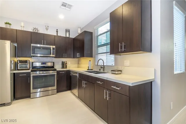 $397,000 | 11257 Rainbow Peak Avenue, Unit 211, Las Vegas, NV 89135