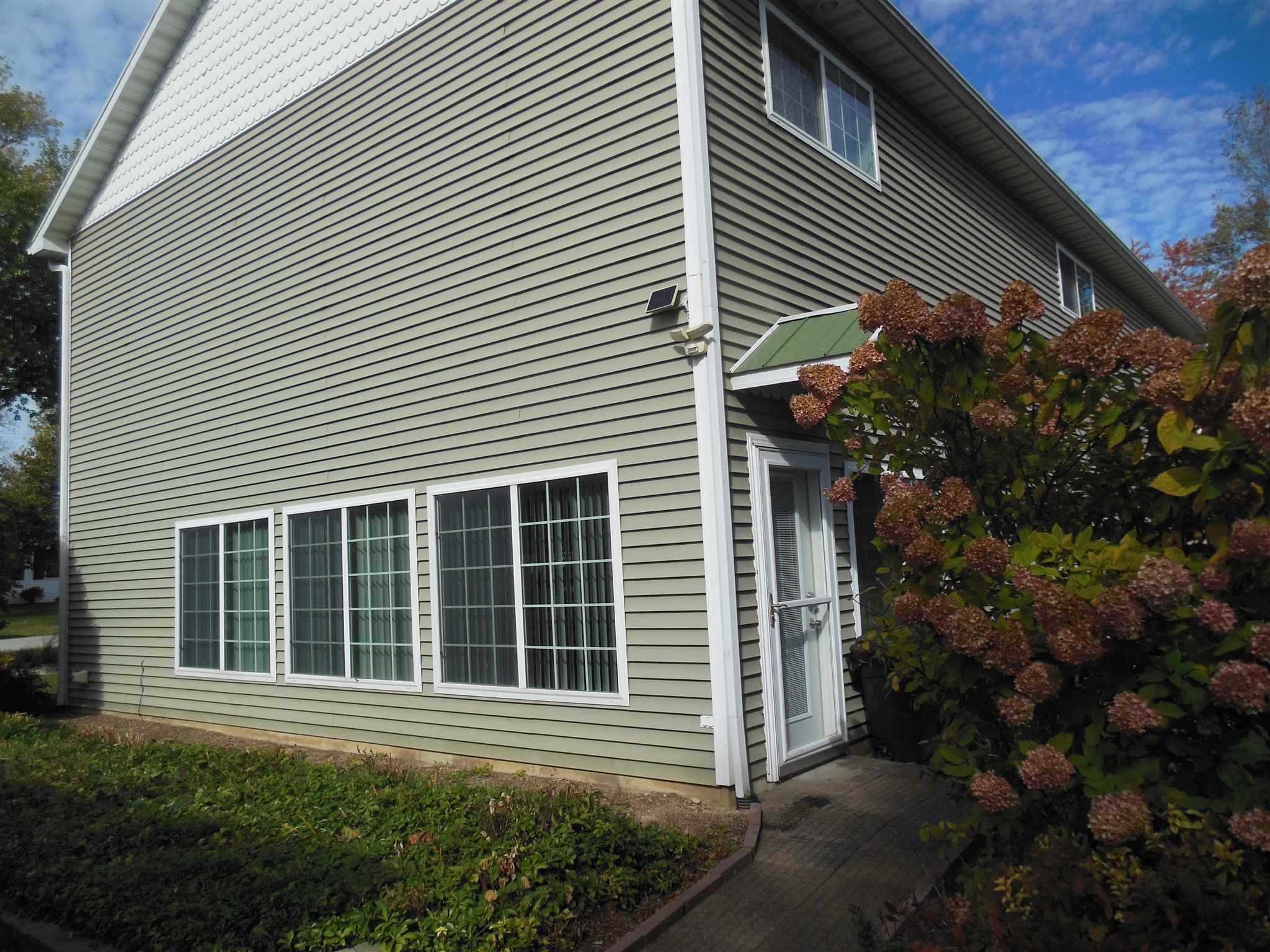 9966 Lincoln Road Syracuse, IN 46567 - Photo 22 of 31 Gallery Image 22