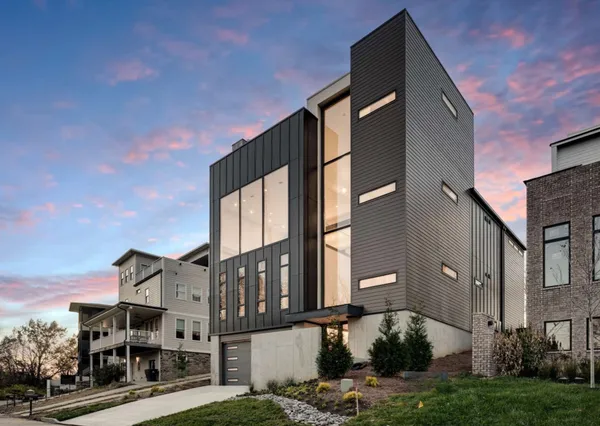 $1,725,000 | 6114 Hill Cir Drive, Nashville, TN 37209