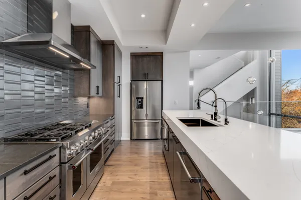 $1,725,000 | 6114 Hill Cir Drive, Nashville, TN 37209