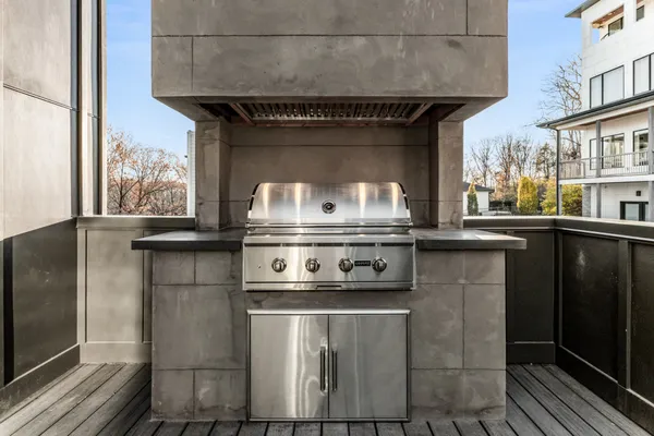 $1,725,000 | 6114 Hill Cir Drive, Nashville, TN 37209