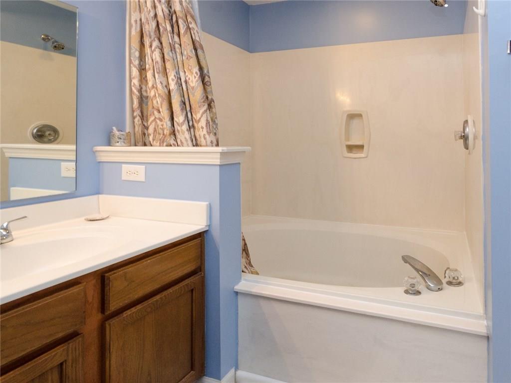 12938 Sinclair Place Fishers, IN 46038 - Photo 15 of 24 Gallery Image 15