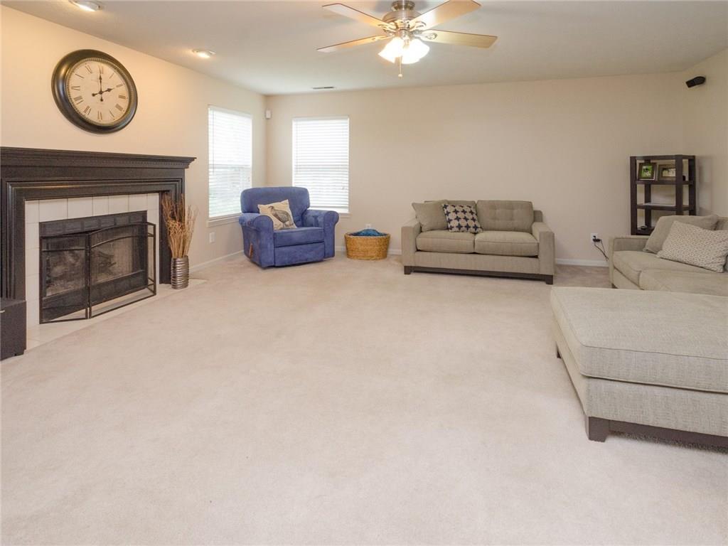 12938 Sinclair Place Fishers, IN 46038 - Photo 5 of 24 Gallery Image 5