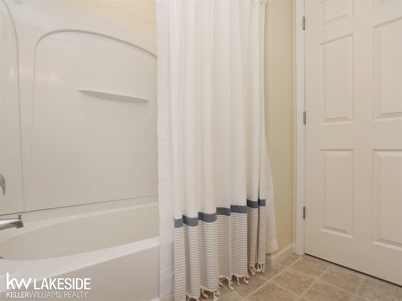 3151 Summers Road Keego Harbor, MI 48320 - Photo 31 of 31