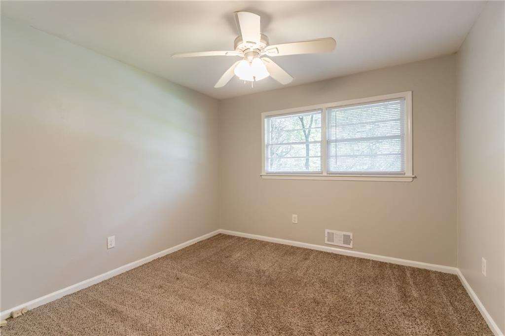 4078 Bouldercrest Road Ellenwood, GA 30294 - Photo 15 of 33