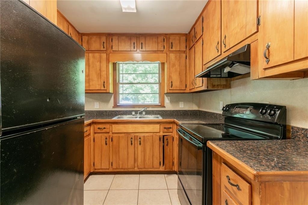 4078 Bouldercrest Road Ellenwood, GA 30294 - Photo 9 of 33
