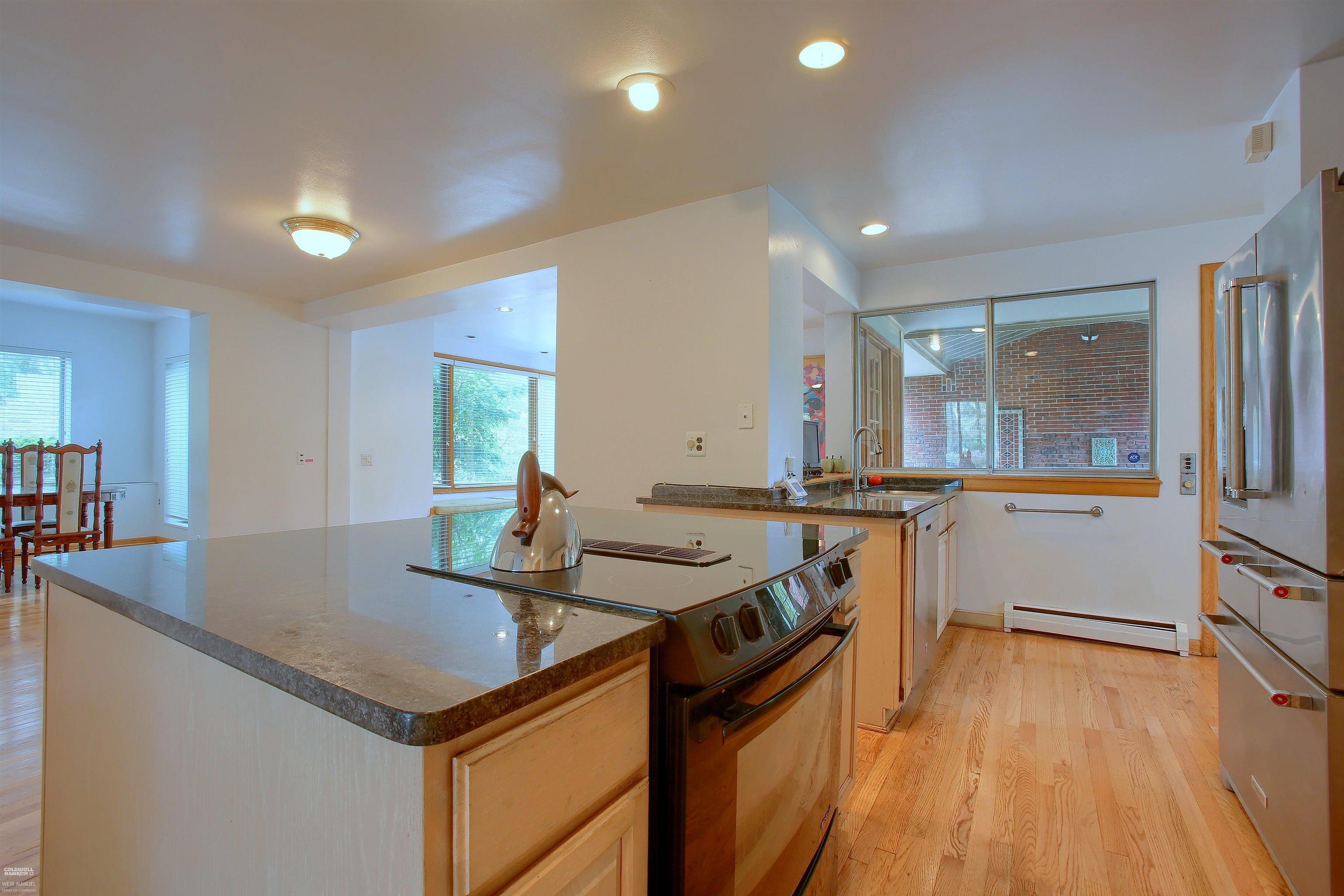 917 Lake Shore Road Grosse Pointe Shores, MI 48236 - Photo 17 of 44