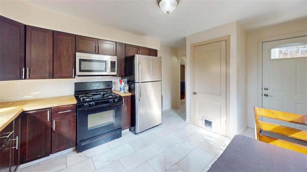 568 Lougeay Road Pittsburgh, PA 15235 - Photo 17 of 30 Kitchen, another view