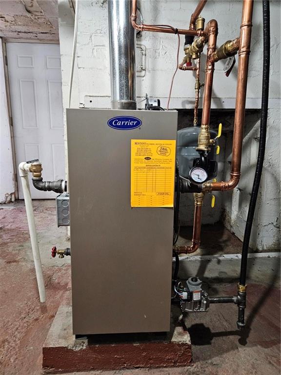 568 Lougeay Road Pittsburgh, PA 15235 - Photo 29 of 30 Newer Carrier boiler!