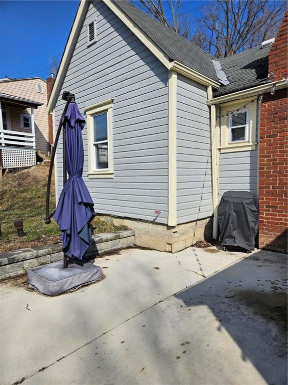 568 Lougeay Road Pittsburgh, PA 15235 - Photo 8 of 30 Gallery Image 8