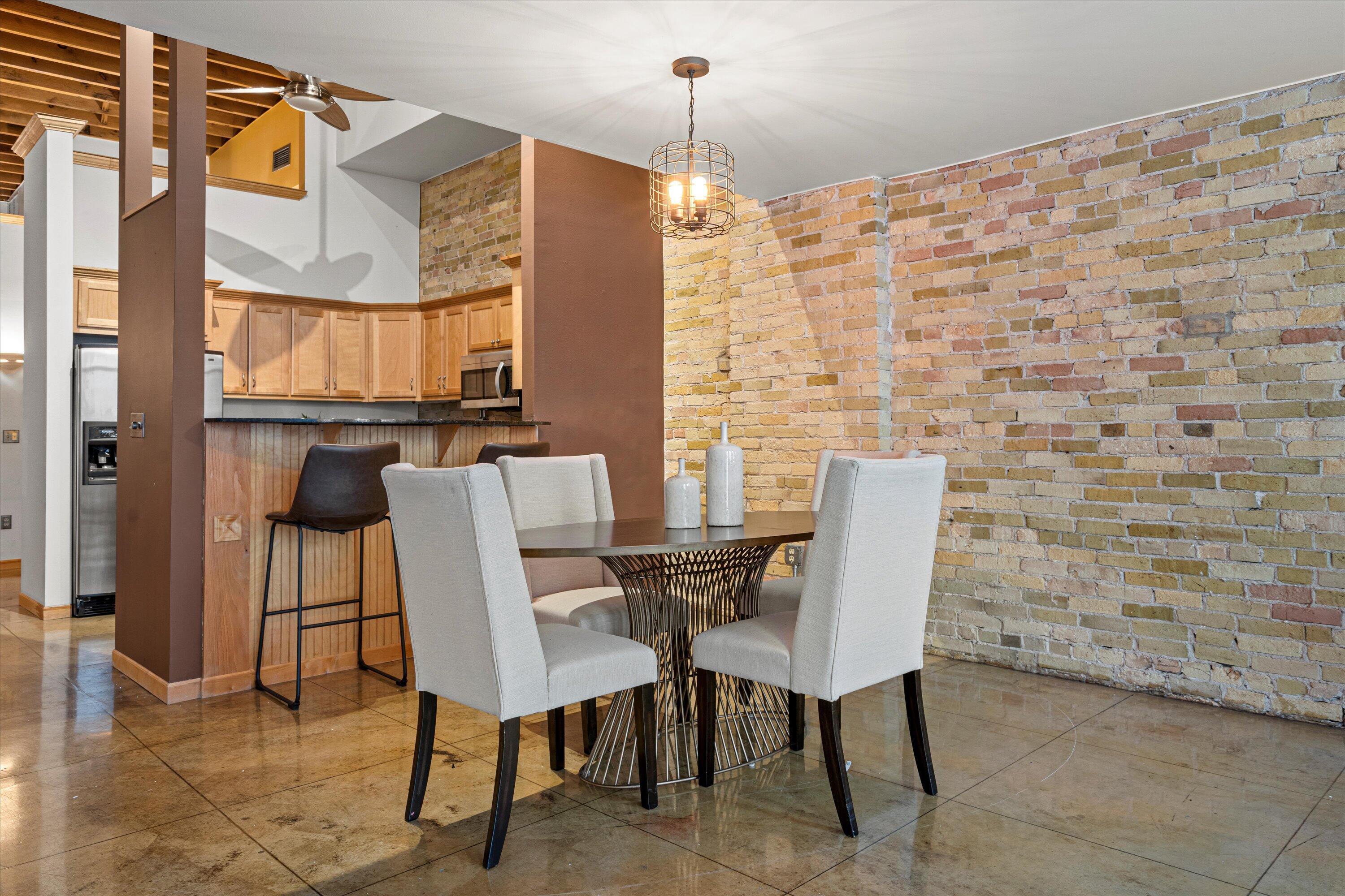 773 North Water Street, Unit 34 Milwaukee, WI 53202 - Photo 5 of 28 Dining Space