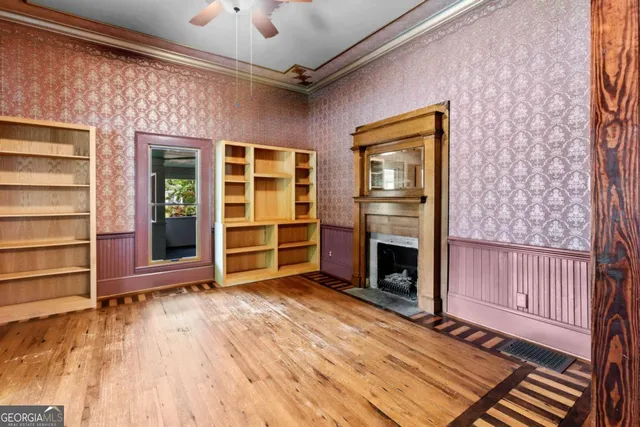 a close up of a street