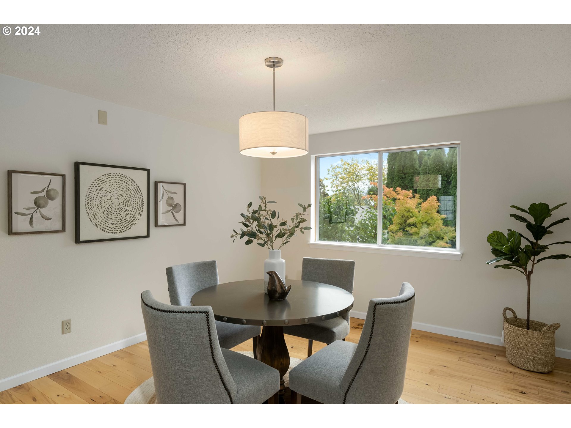 13340 Southwest Hanson Road Beaverton, OR 97008 - Photo 5 of 31 Gallery Image 5