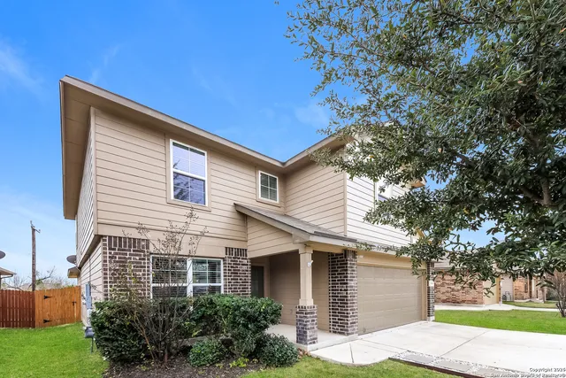 $2,050 | 13414 Bristle Stalk, San Antonio, TX 78254