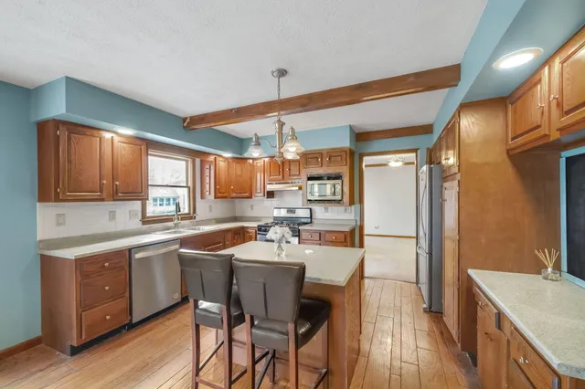 $349,500 | 4203 Oak Grove Drive, Valparaiso, IN 46383