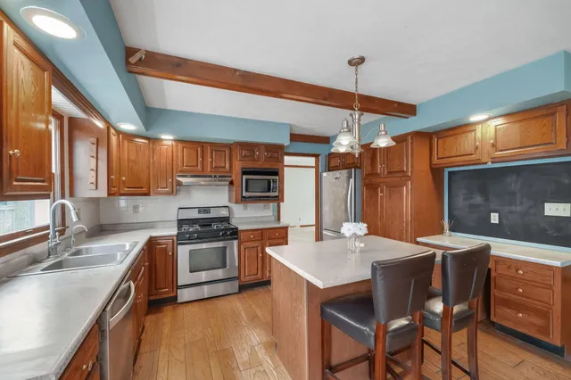 $349,500 | 4203 Oak Grove Drive, Valparaiso, IN 46383