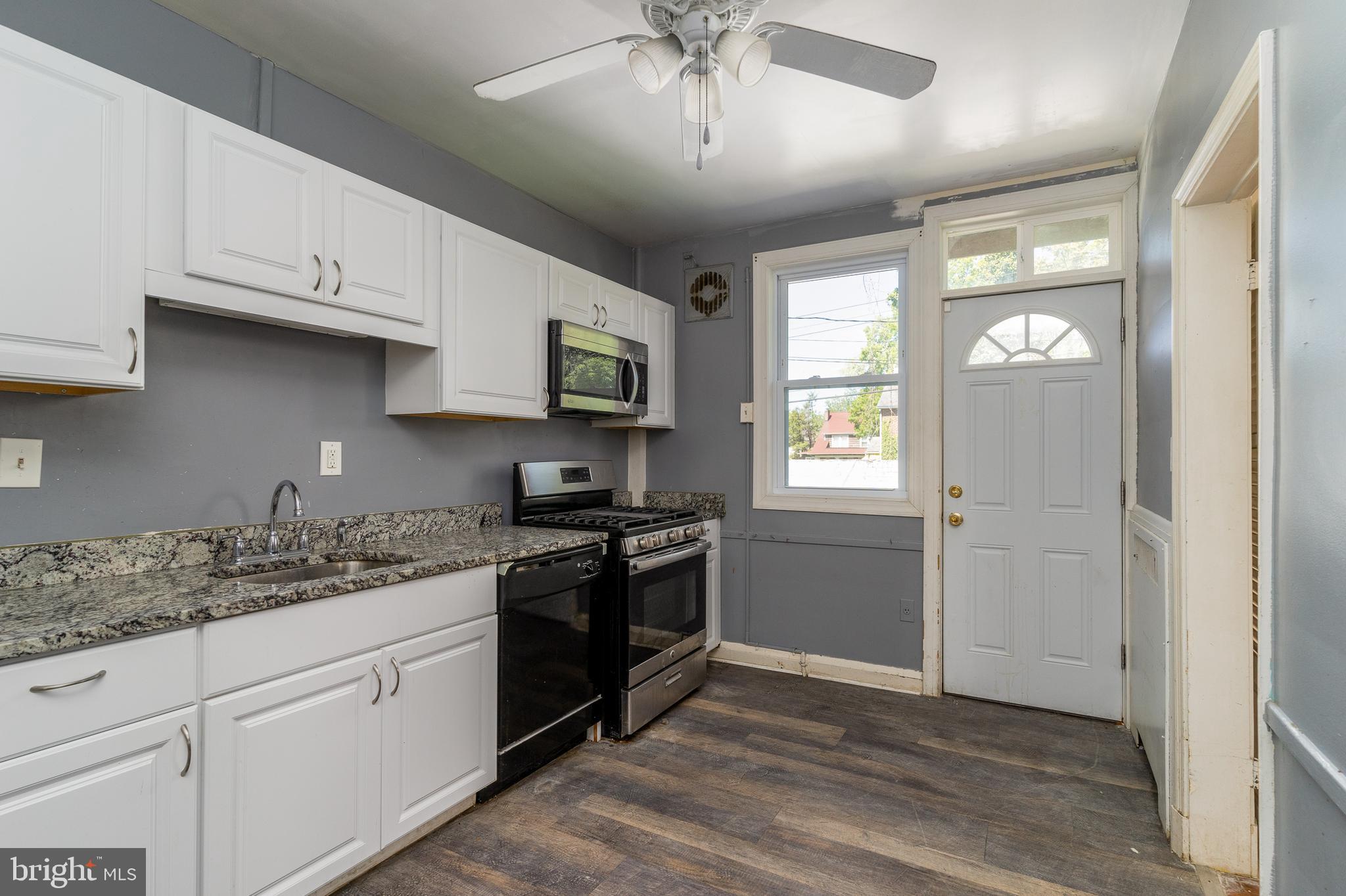 3526 White Chapel Road Baltimore, MD 21215 - Photo 11 of 30 Kitchen