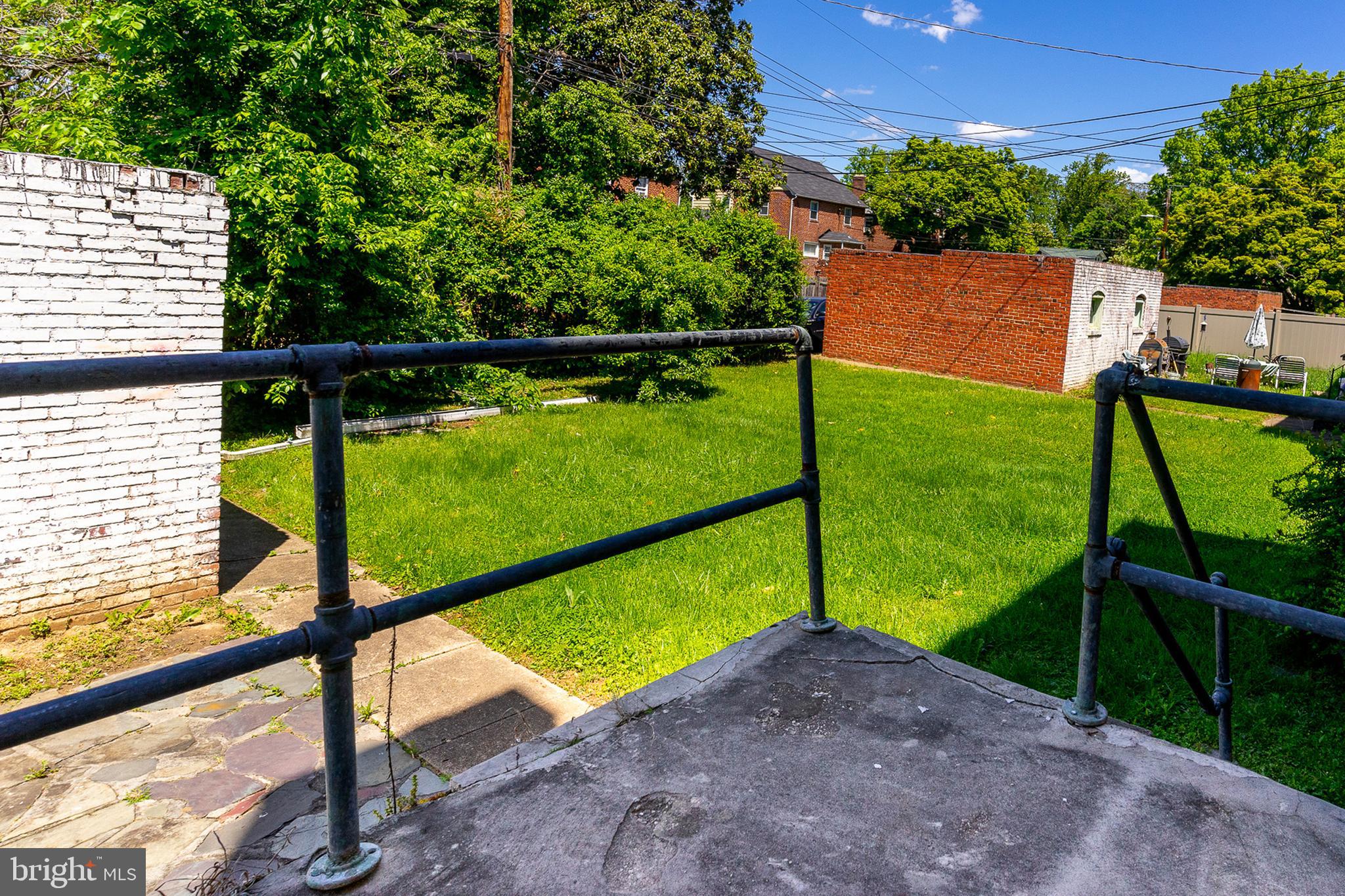 3526 White Chapel Road Baltimore, MD 21215 - Photo 23 of 30 Back Porch