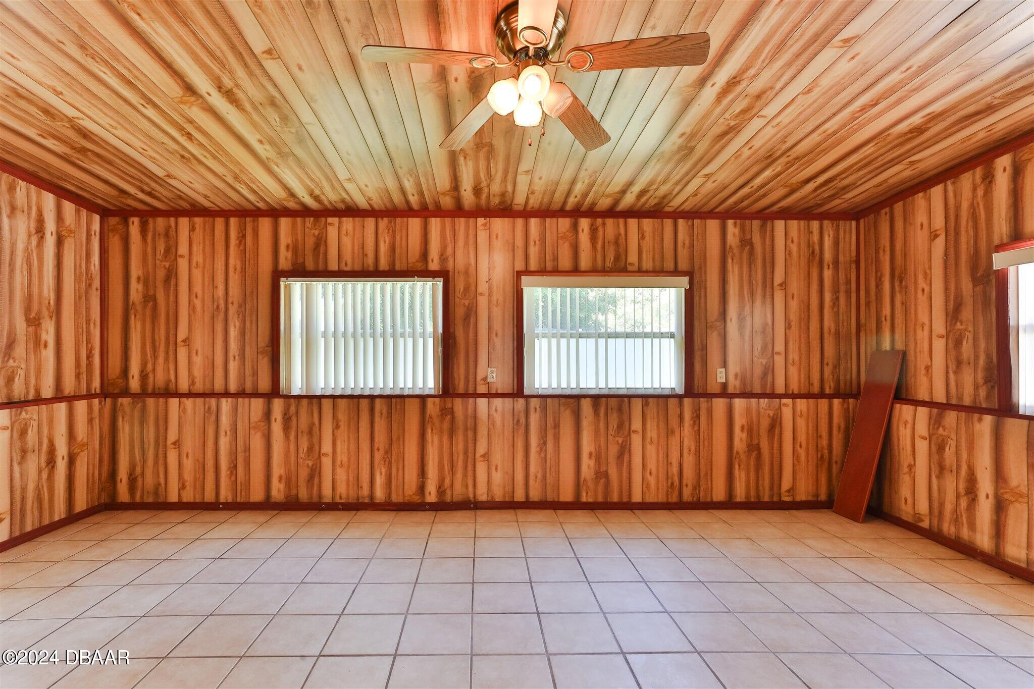 2192 Nottingham Road South Daytona, FL 32119 - Photo 21 of 43 Enclosed Porch
