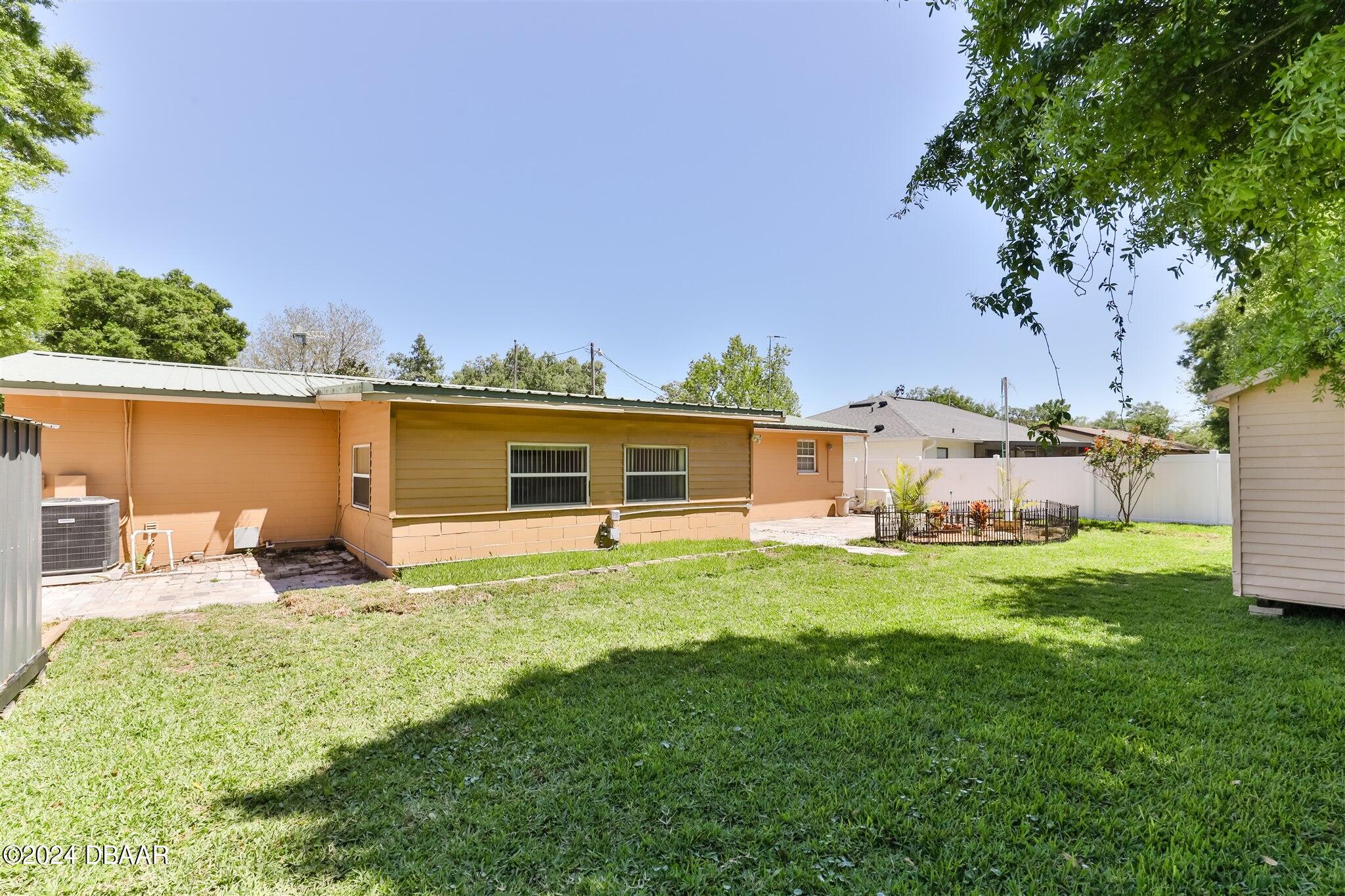 2192 Nottingham Road South Daytona, FL 32119 - Photo 40 of 43 Rear View