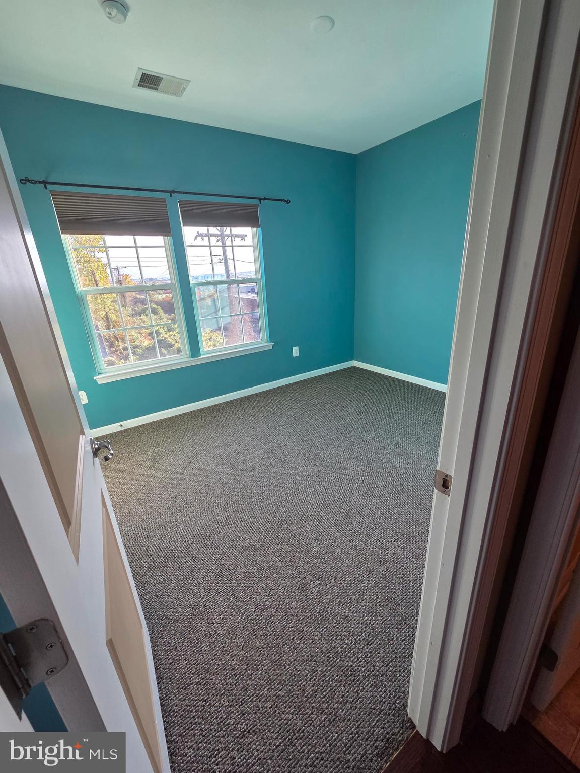 4500 Fait Avenue Baltimore, MD 21224 - Photo 20 of 28 a view of an empty room with a window
