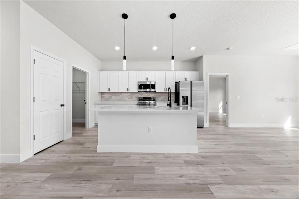 2491 Southwest 170th Loop Ocala, FL 34473 - Photo 5 of 63