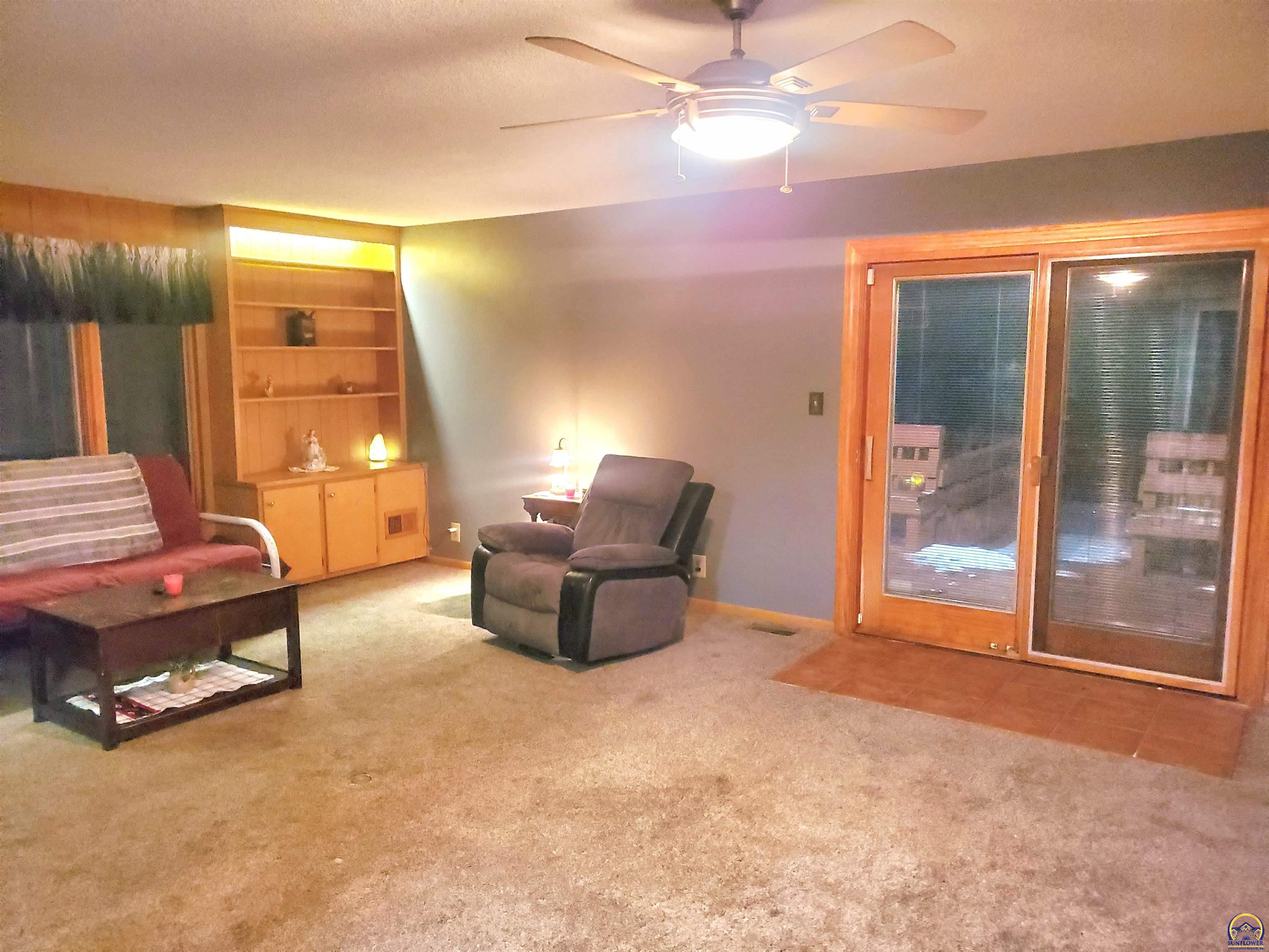 3317 Northwest Rochester Road Topeka, KS 66617 - Photo 9 of 22