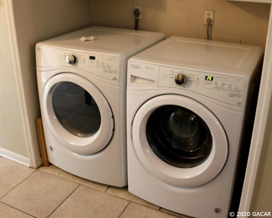 2300 Southwest 43rd Street, Unit J3 Gainesville, FL 32607 - Photo 13 of 18 Gallery Image 13